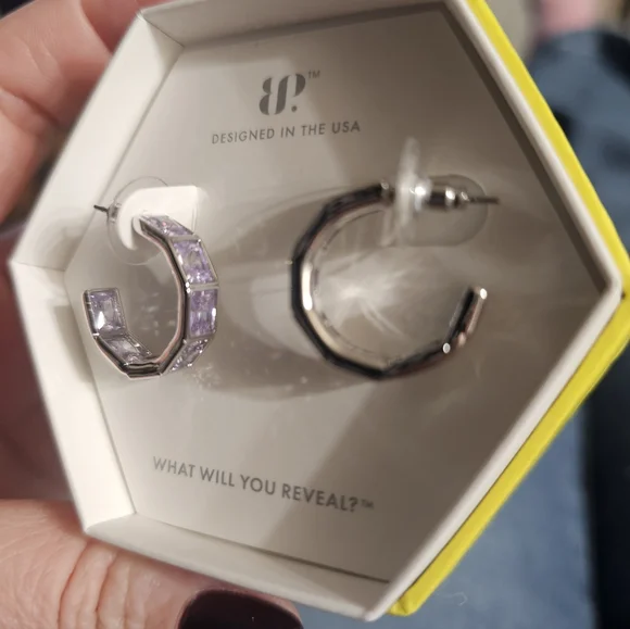 Bomb Party Earrings NIB - Picture 2 of 4